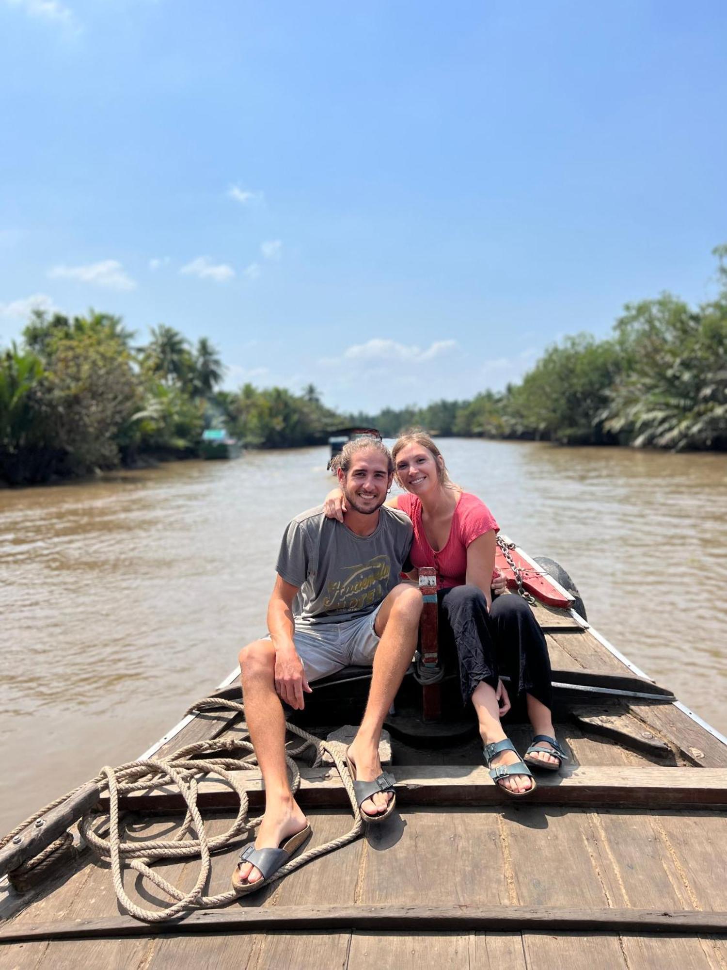 Hide Away Bungalows In Ben Tre City Esterno foto